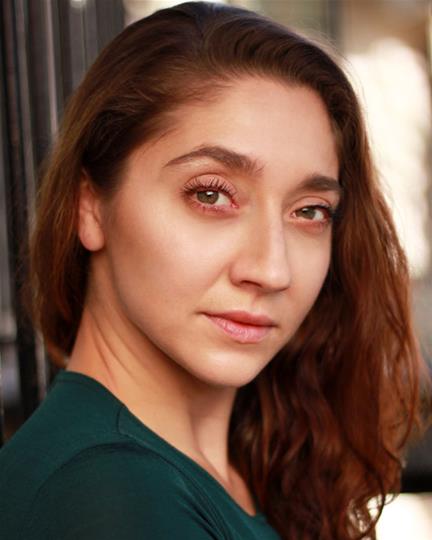 Sarah Vevers' headshot